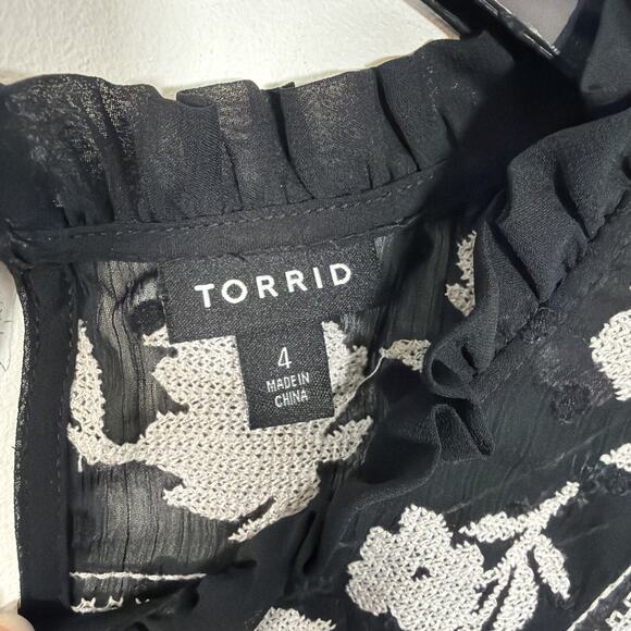 Torrid Clip Dot Embroidered Tank Chiffon Black Plus 26‎ Ruffle Neck Sleeveless - Picture 6 of 8